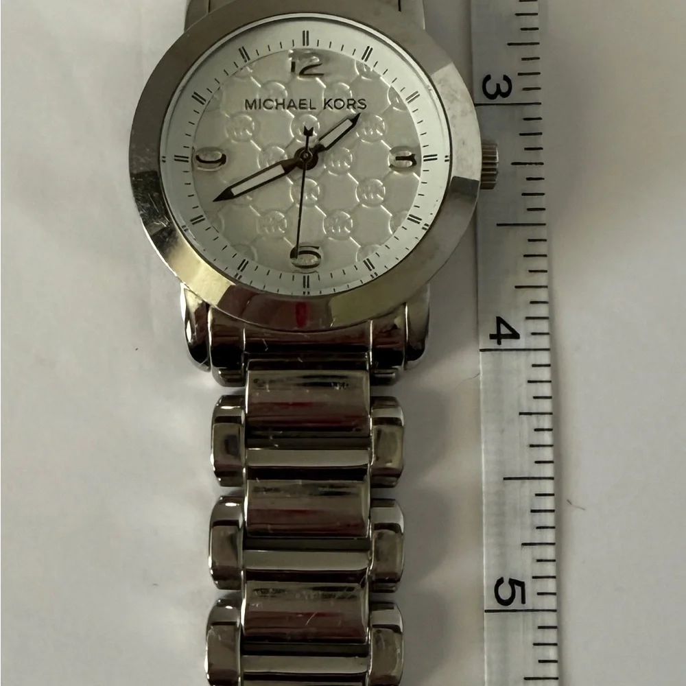 Michael Kors MK3157 Silver‎ Dial Stainless Steel Women's 34mm Watch